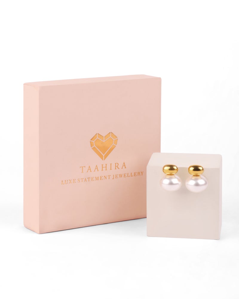 TAAHIRA Sasha Pearl Stud Earrings - Image 3